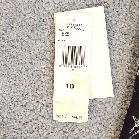 NWT Jones Wear sleeveless button down blouse Size 10 black and cream floral - Picture 12 of 12